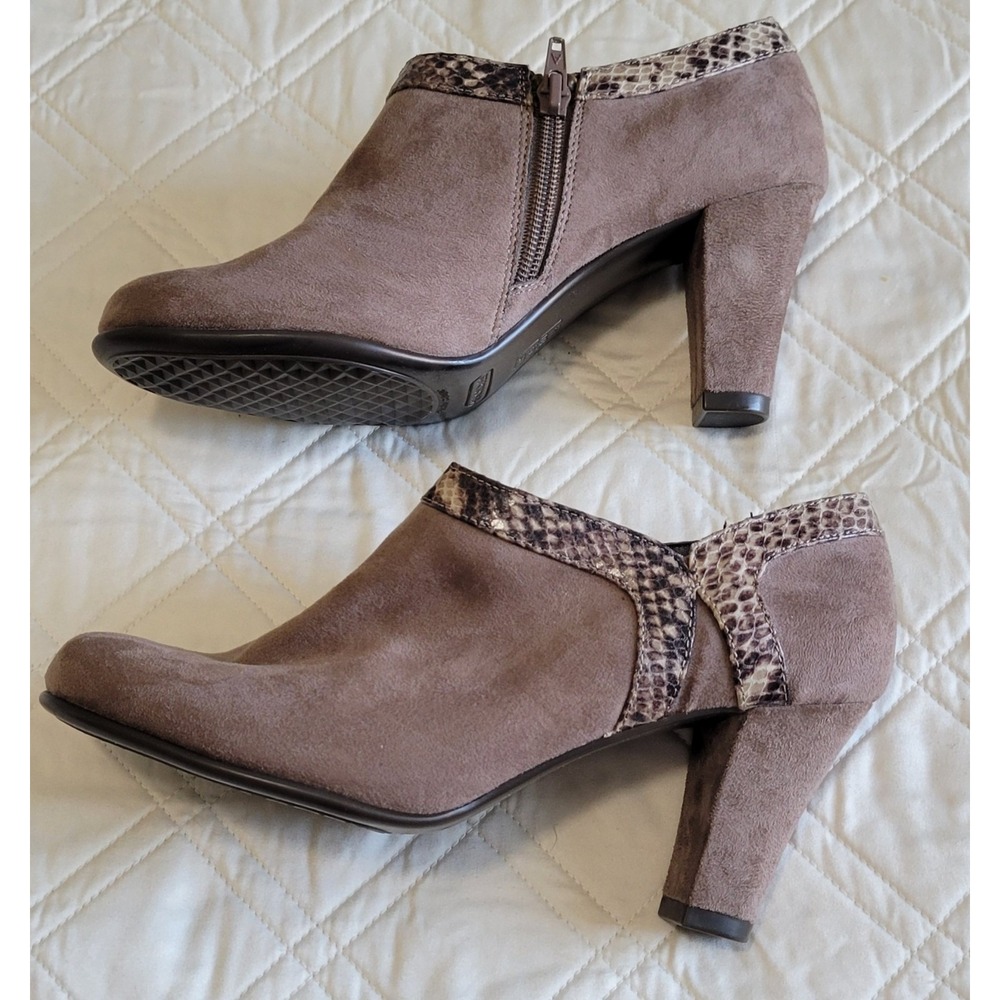 Aerosoles Women's Day Strole Ankle Size 6.5 Booties Heel Pump Shoe